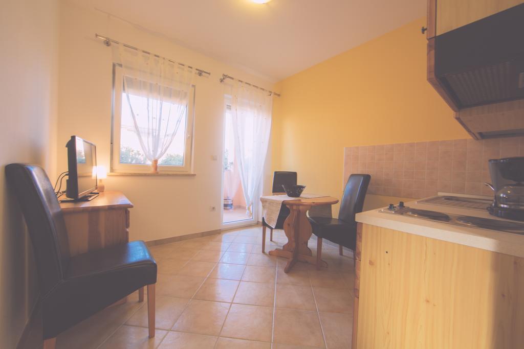 Apartments Meri Ližnjan 部屋 写真